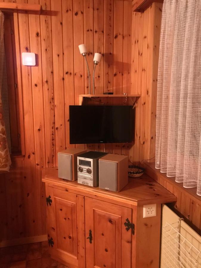 Ferienwohnung Im Chalet Boubou Wiler Екстериор снимка
